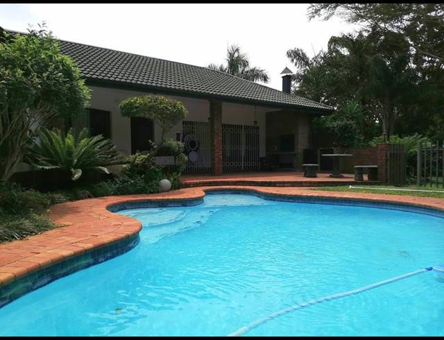 4 BEDROOM HOUSE FOR SALE IN MEER EN SEE